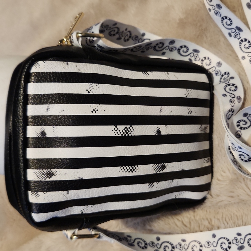 Buckle Down Beetlejuice Black & White Stripe Crossbody Bag - Picture 4 of 11